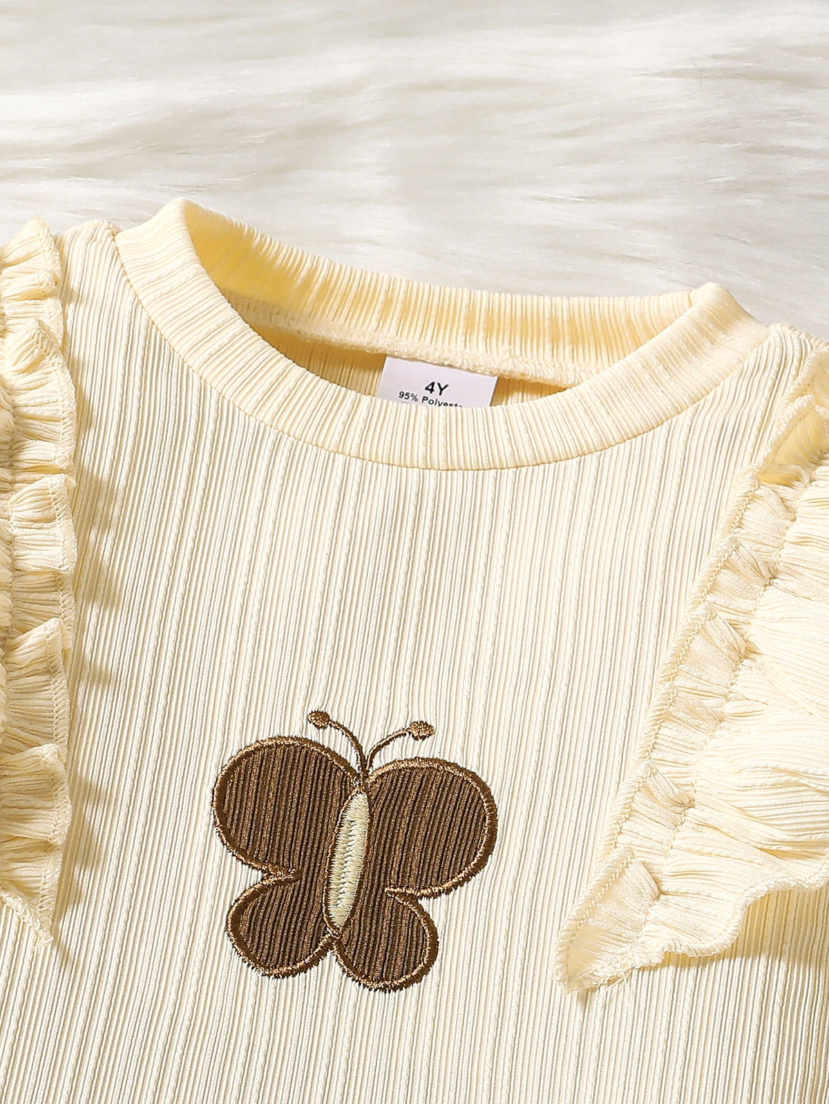 Enchanting Butterfly Print Girls' Autumn Outfit: Cute Ruffled Top & Comfy Trousers Set for Little Fashionistas