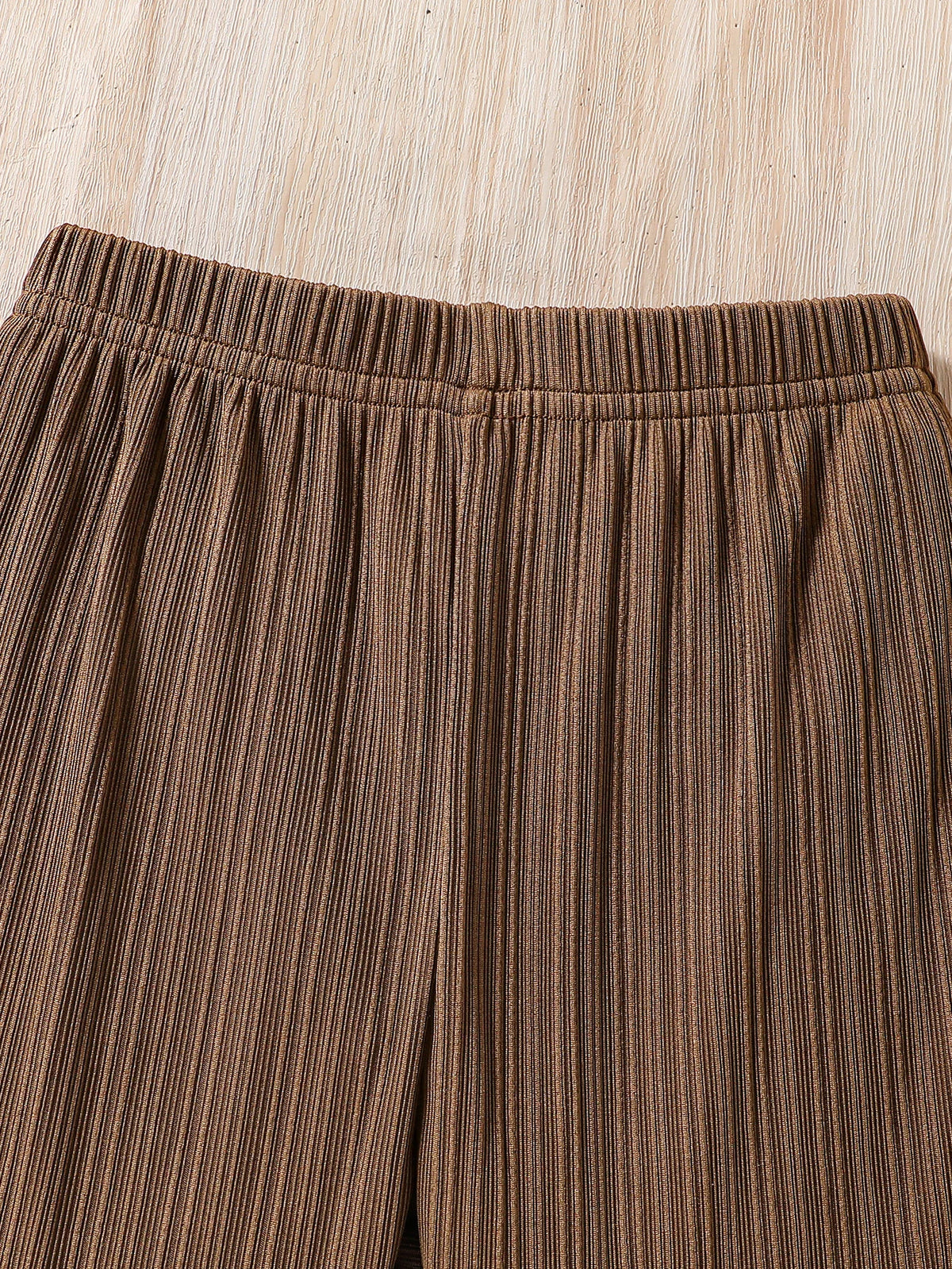 Enchanting Butterfly Print Girls' Autumn Outfit: Cute Ruffled Top & Comfy Trousers Set for Little Fashionistas