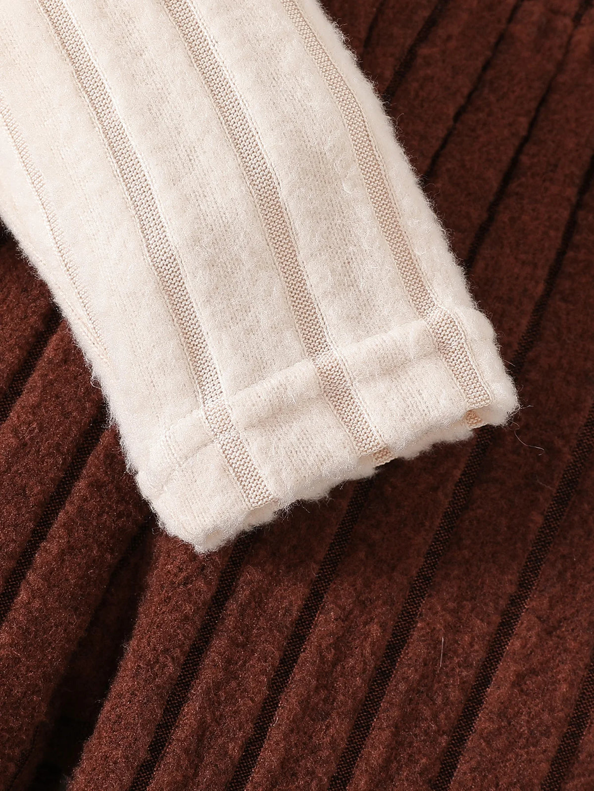 Adorable Baby Girl Autumn Outfit: Sweet Floral Bow Top & Bell Bottoms Set for Cozy Style